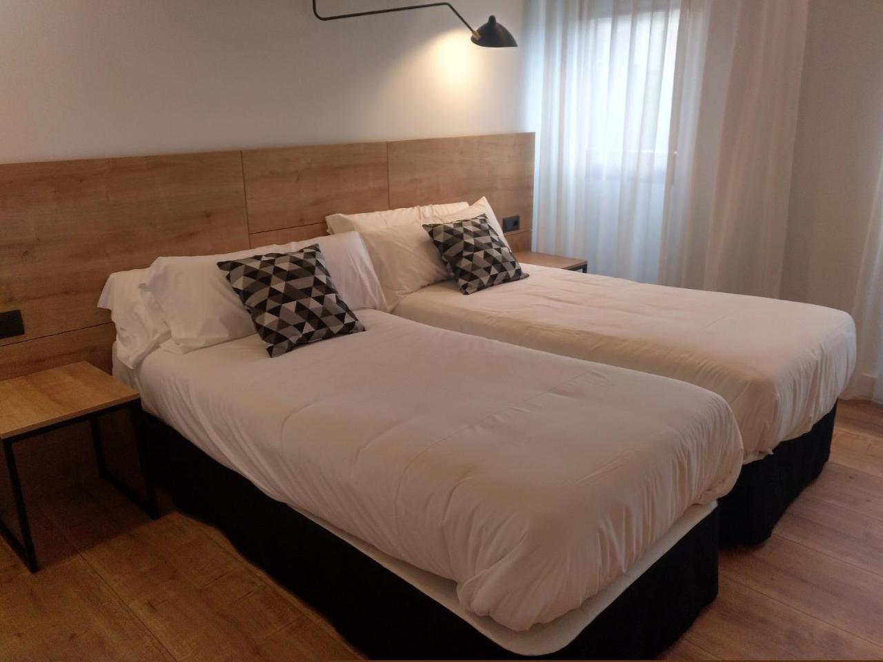 Hotel Entrerailes Casalarreina Eksteriør bilde