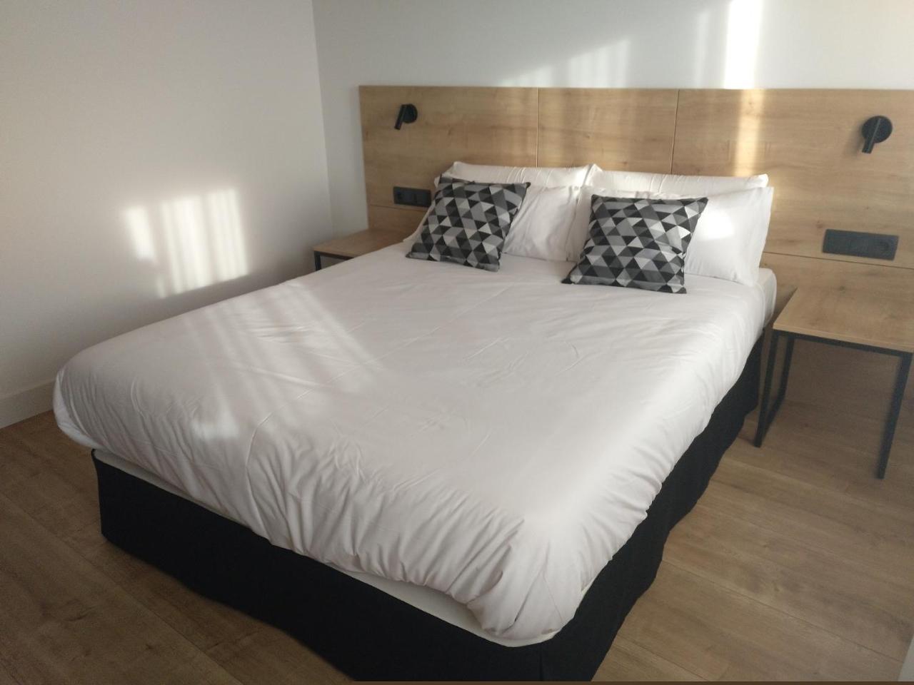Hotel Entrerailes Casalarreina Eksteriør bilde
